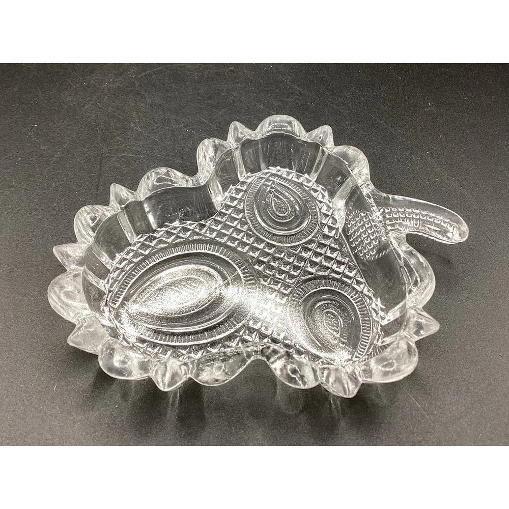 Vintage Cut Glass‎ Trinket Dish- 4" x 3.5" Clover Shaped Ruffled Edge Decorative